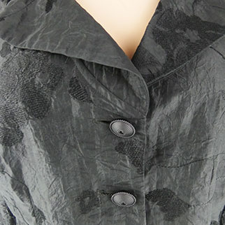 Voir photo 3 de Veste noire brodée - manches longues – Femme - Peter Hahn - 40 Veste noire brodée - manches longues – Femme - Peter Hahn - 40 Bon état - Vue 3 -
